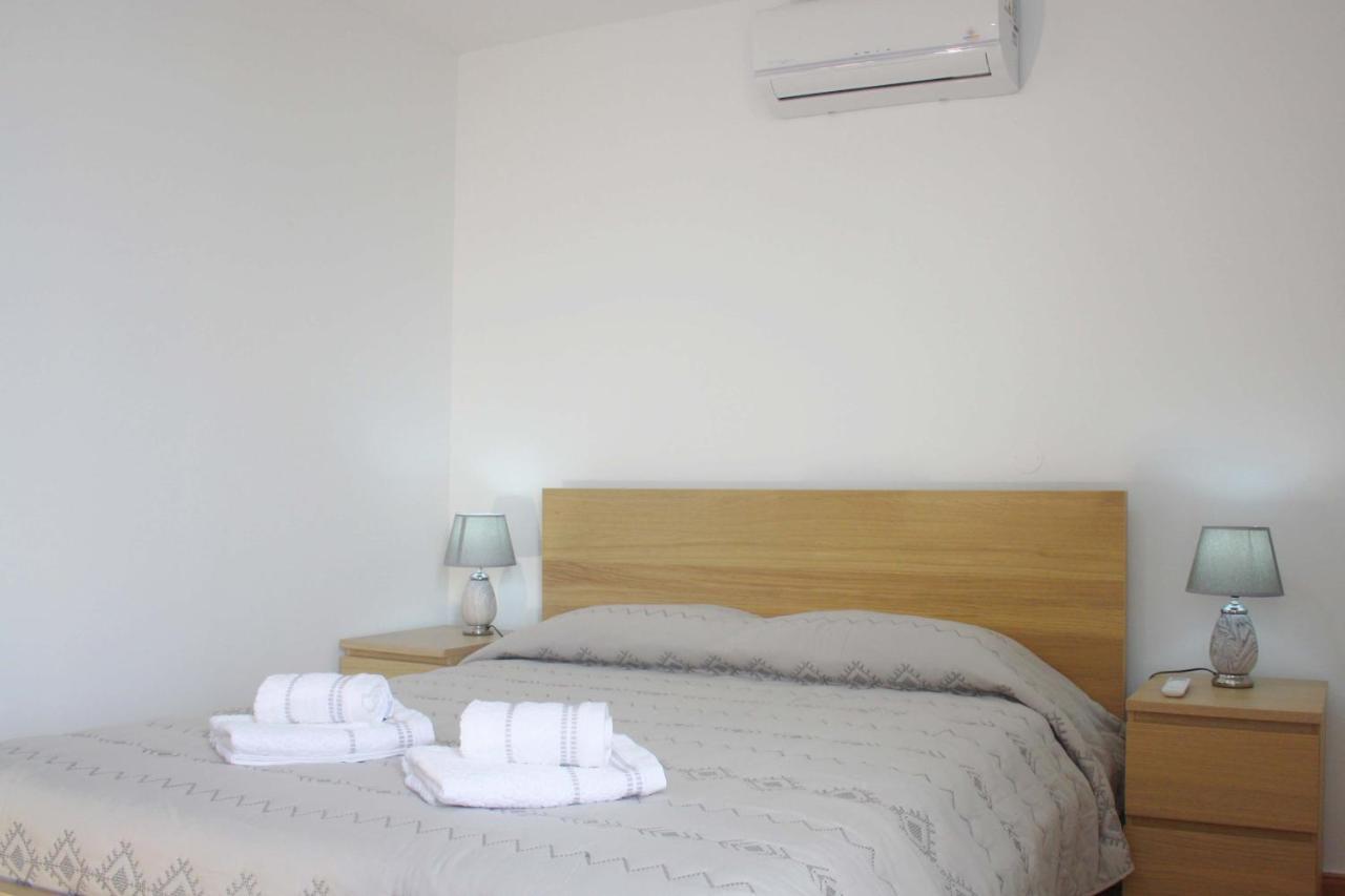 Lugar Dos Louros 2 Appartement Estreito Da Calheta Buitenkant foto